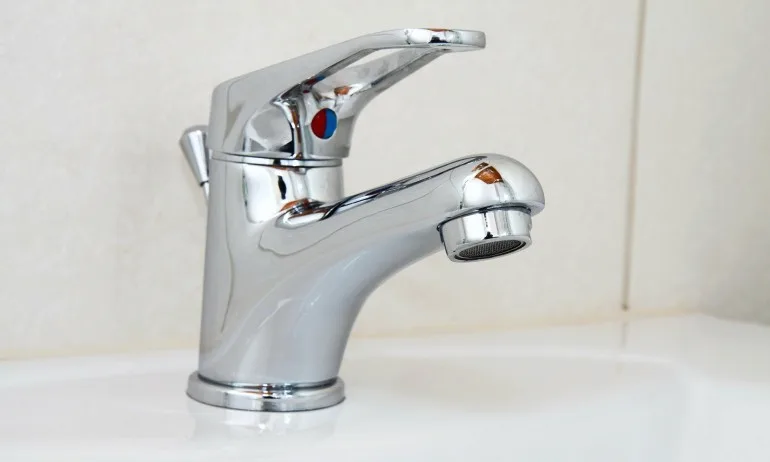 Длъжник прокуди служители на ВиК с пистолет - Tribune.bg