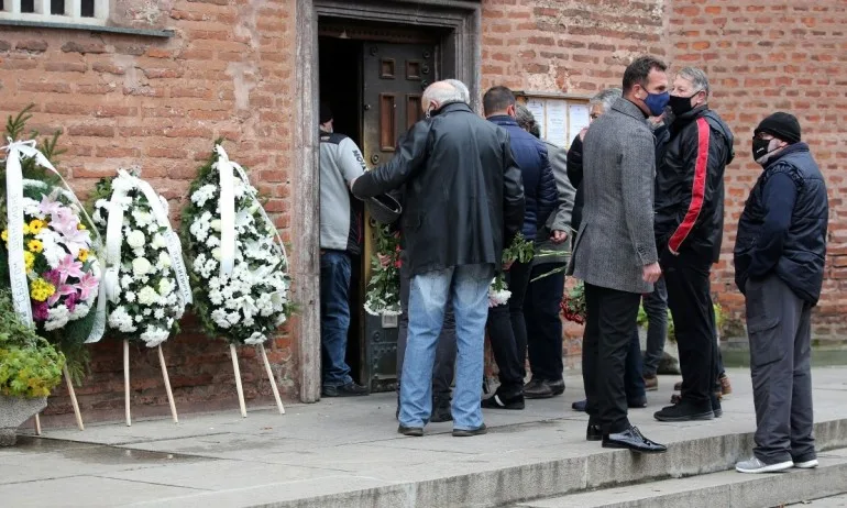 Радев отново се подигра с Чубриков - Tribune.bg