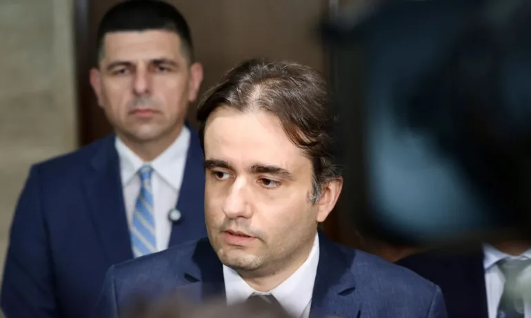 Божидар Божанов: Не може да се ограничат правата на българските граждани в чужбина - Tribune.bg