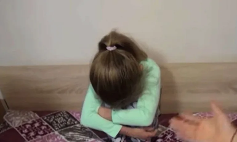 Пеперудено дете има нужда от помощ - Tribune.bg