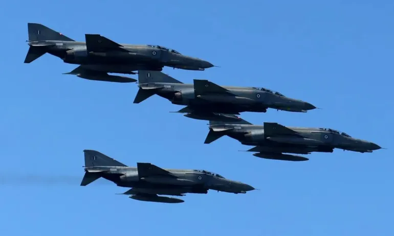 Гърция купува система за ПВО и ще модернизира изтребителите F-16 - Tribune.bg