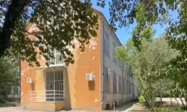 Пациент нападна медицинска сестра в психиатрията в Раднево - Tribune.bg