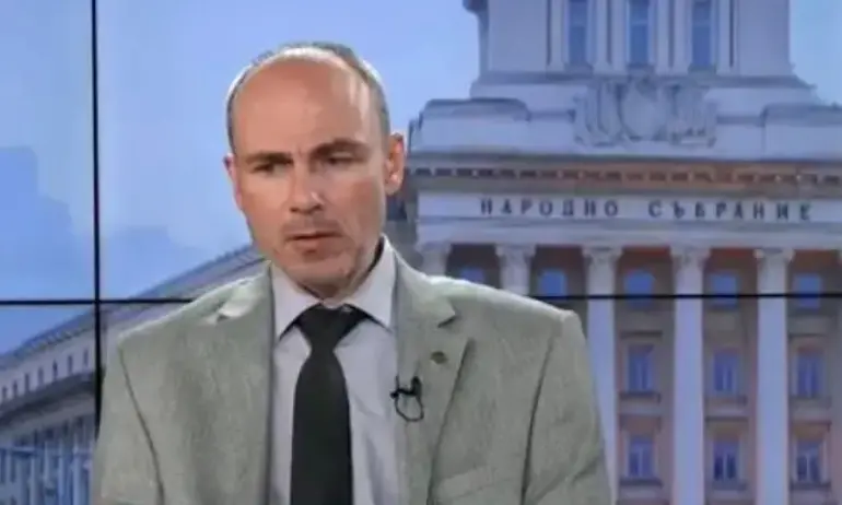 Доц. Петър Чолаков: Новите управляващи ще отстранят Гешев до седмица - Tribune.bg