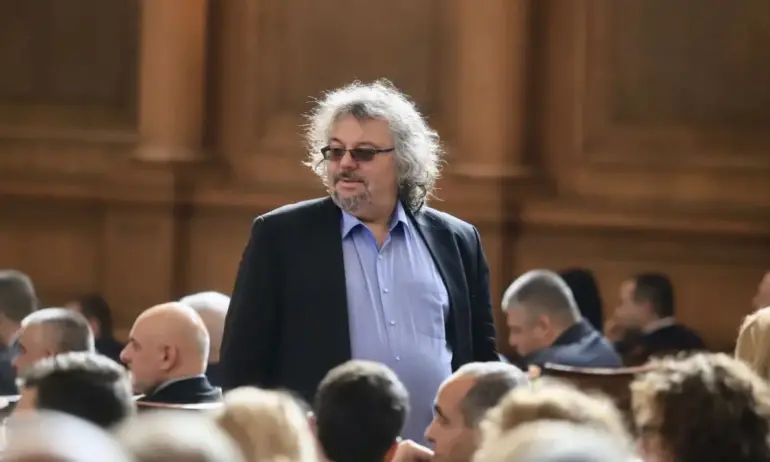 Манол Пейков: Би трябвало да има по-елегантен начин да се съхрани Паметника на Съветската армия - Tribune.bg