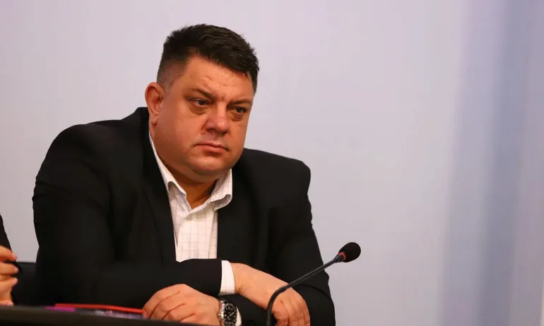 Атанас Зафиров е избран за временен председател на БСП - Tribune.bg