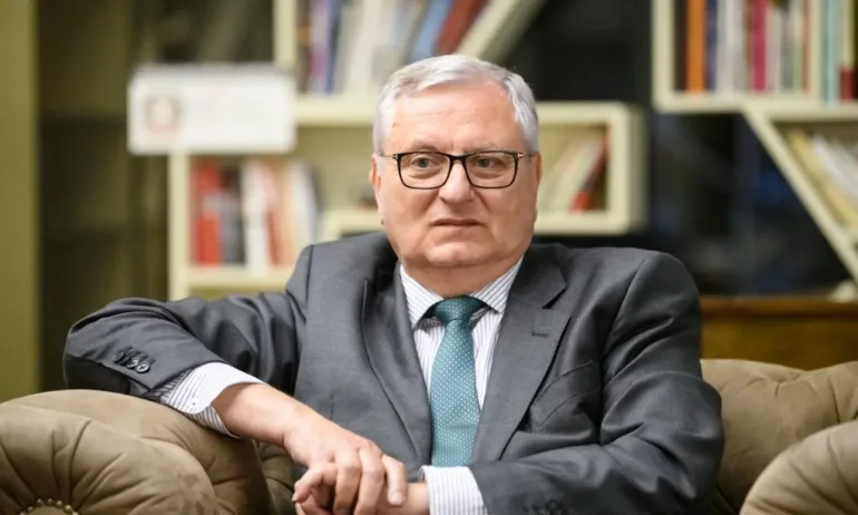 Свилен Спасов: Не 16, 30, 60 или 100 задачи, а три – мир, свобода и образование - Tribune.bg