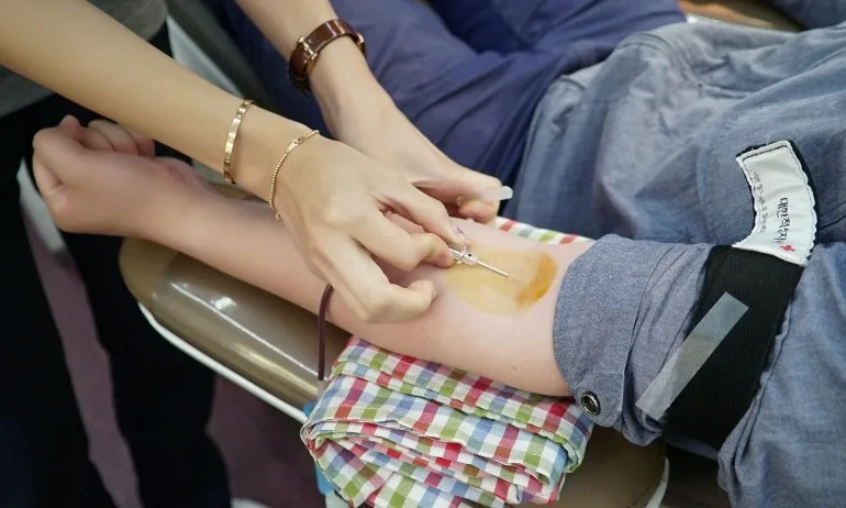 Изследват всяка капка дарена кръв за хепатит В, С и ХИВ - Tribune.bg