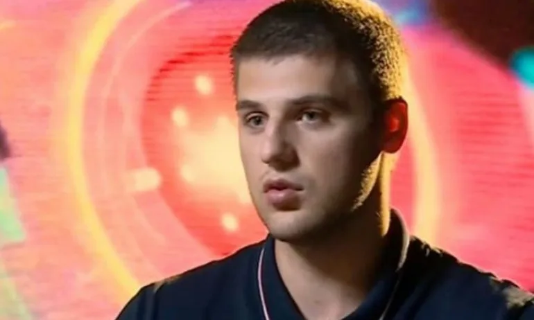 Според Евгени Марчев полицаите били като глутница кучета - Tribune.bg