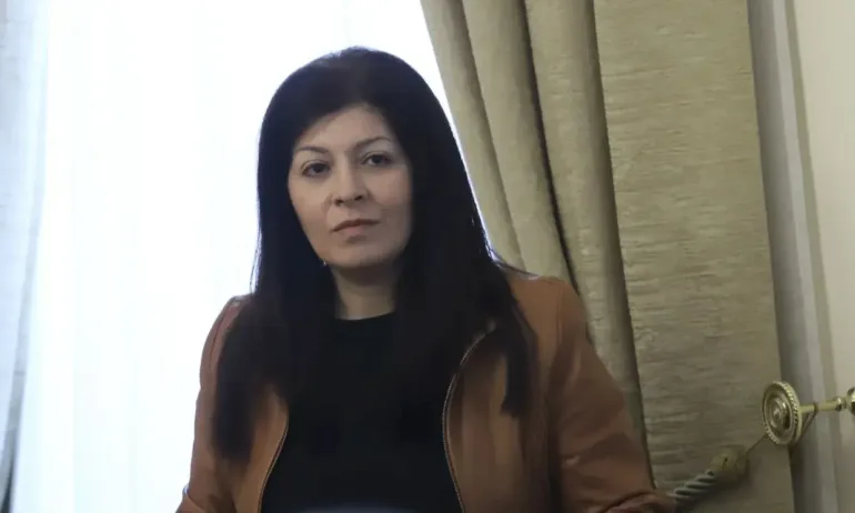 Съдът реши: Арнаудова е арестувана незаконно и без никакви факти - Tribune.bg