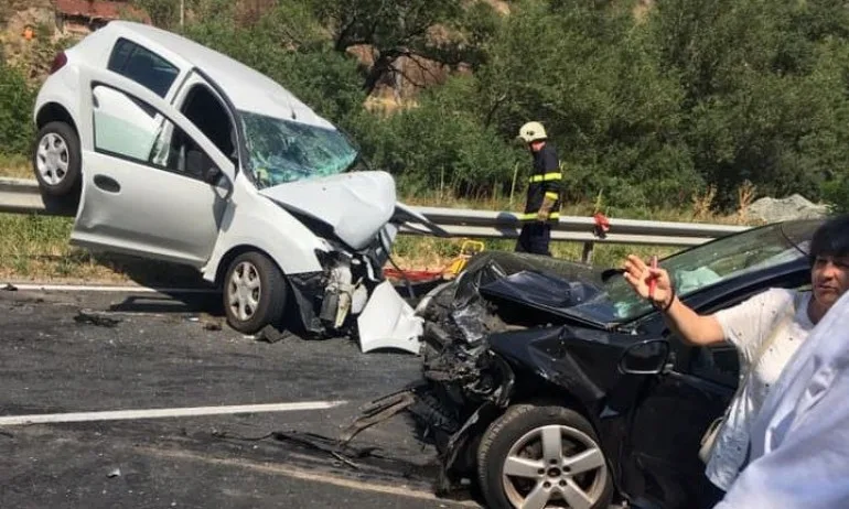 Тежка катастрофа в Кресненското дефиле, има загинал - Tribune.bg