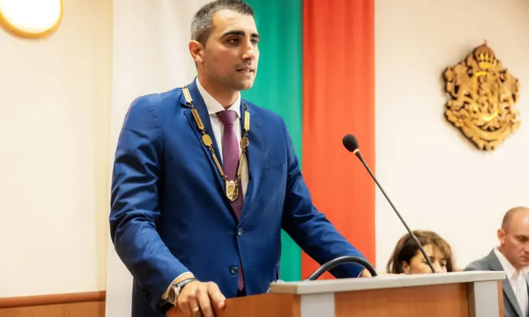 Пазарджик: Кмет на ПП-ДБ вдигна местните такси с до 200% - Tribune.bg