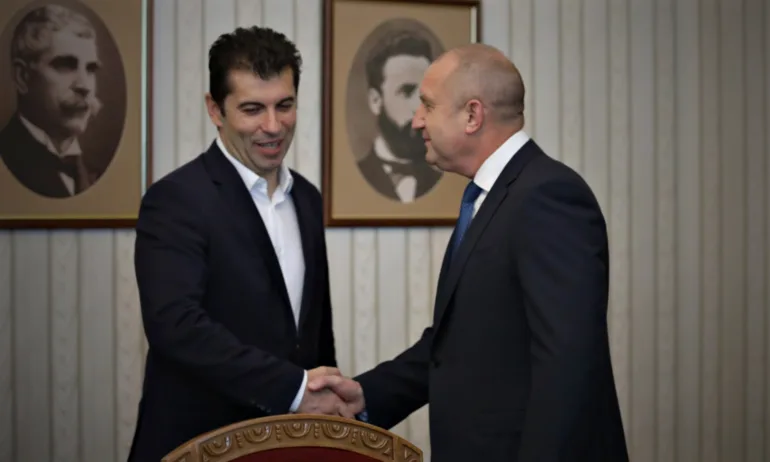 Радев поиска кабинет без пазарлъци, а Петков го увери – правителството се справяло много добре икономически - Tribune.bg