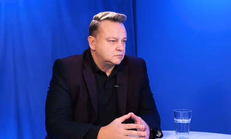 В екипа на Димитър Бербатов явно са стъписани, след като