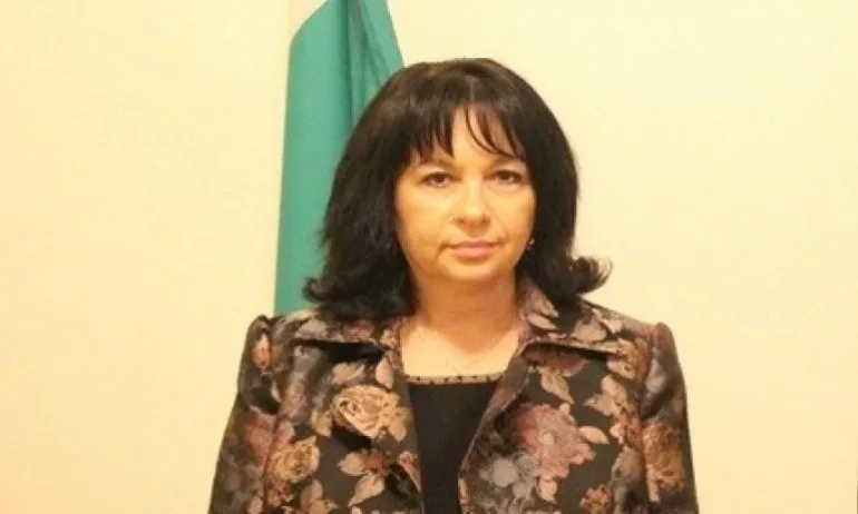 Министър Петкова: България ще строи отклонение от Турски поток - Tribune.bg