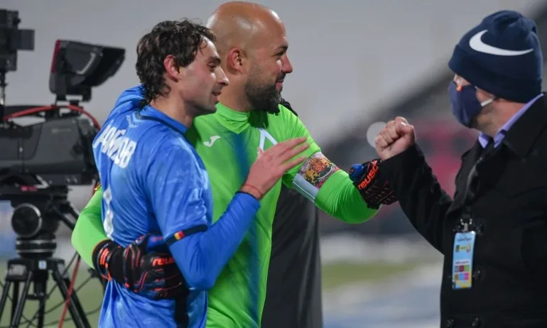 Николай Михайлов: Отборът е сплотен, в съблекалнята вече се говори на български - Tribune.bg