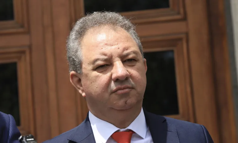 НФСБ отива на избори със собствената си регистрация и подкрепа на няколко политически формации - Tribune.bg