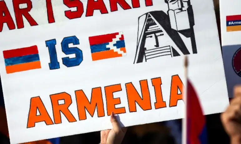 Представители на арменската общност в България се събраха на протест в подкрепа на събратятати си в Нагорни Карабах - Tribune.bg