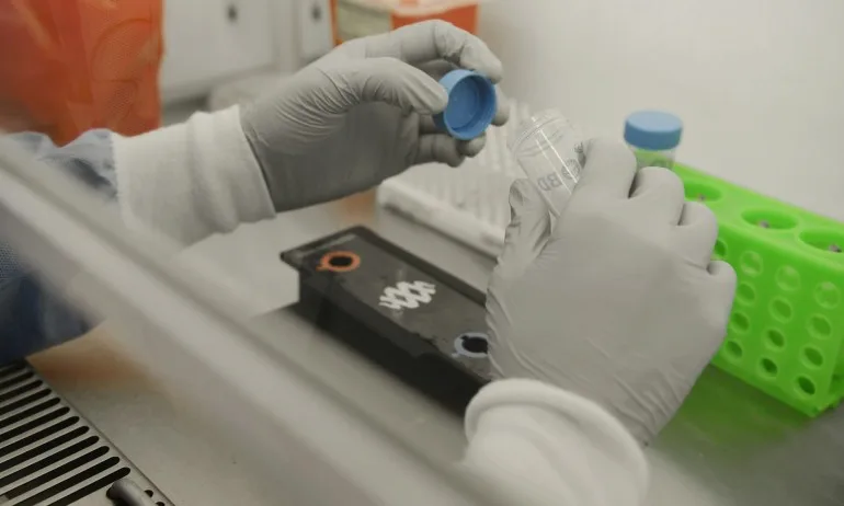 7 положителни проби за COVID-19 във Филиповци и Факултета - Tribune.bg