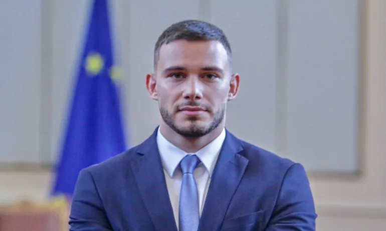 Георги Кръстев: НПО-то на Гюров официално се закле - Tribune.bg