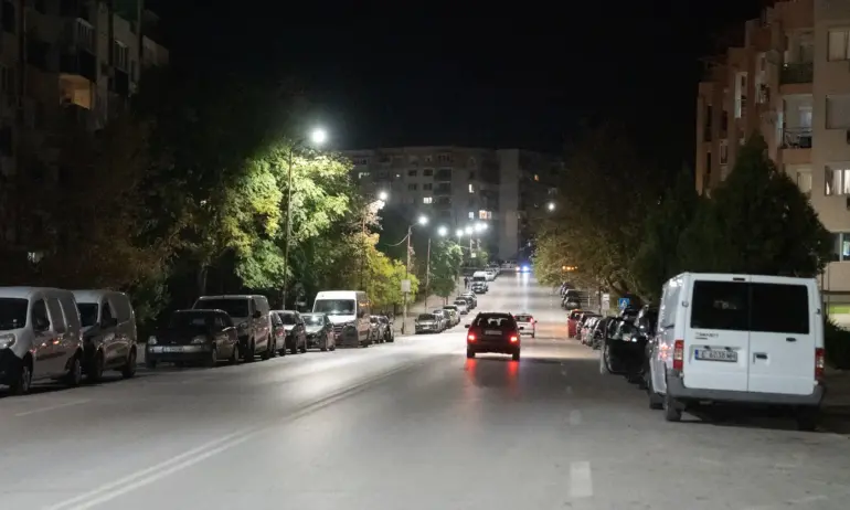 Благоевград подменя старото, амортизирано осветление с ново LED по основни булеварди и улици - Tribune.bg