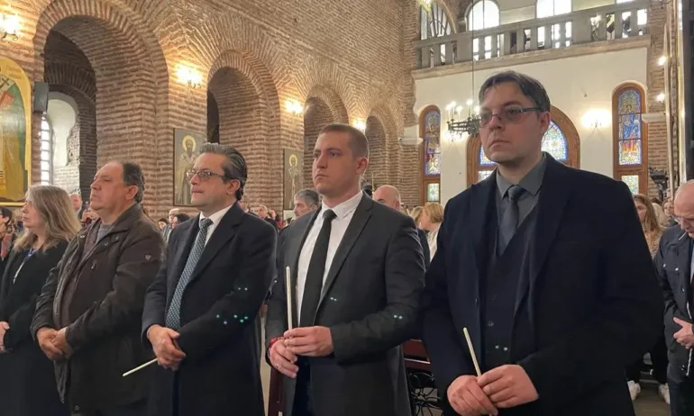 ГЕРБ-София се включи в церемонията по случай 80 години от спасяването на българските евреи - Tribune.bg