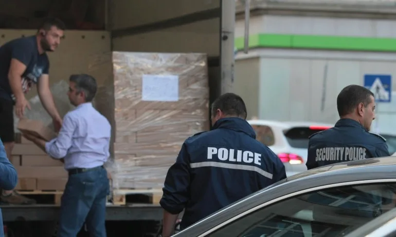 14 000 полицаи ще охраняват изборите - Tribune.bg