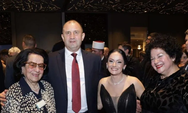 A къде е Десислава Радева? (ГАЛЕРИЯ) - Tribune.bg