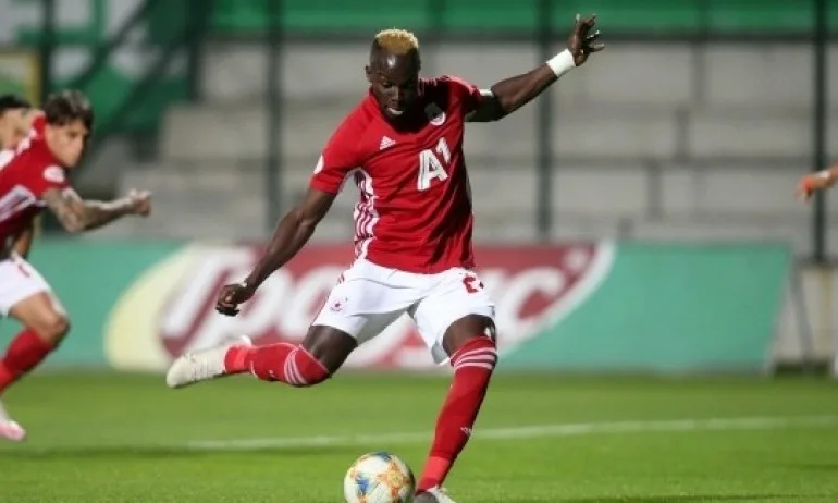 ЦСКА иска 5 милиона евро за Али Соу - Tribune.bg