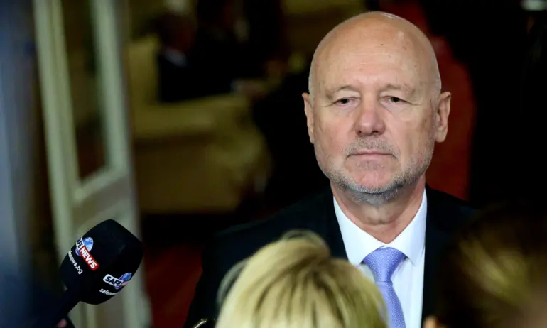 Тагарев: Дали България ще даде стари танкове и системи за ПРО, тепърва ще изясняваме - Tribune.bg