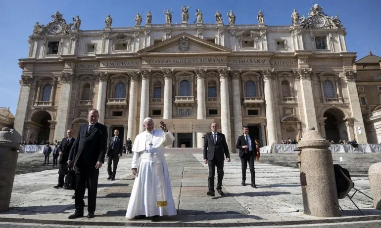 Теолог: Папа Франциск е забелязал ролята на България като стожер на мира - Tribune.bg