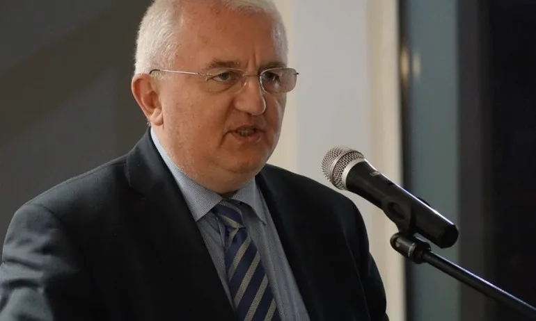 Румен Драганов: Карантинните хотели могат да намалят натиска върху здравната система - Tribune.bg