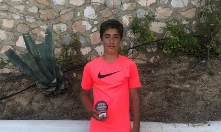 Рафаел Зард е четвъртфиналист на турнир от Тенис Европа в Малта - Tribune.bg