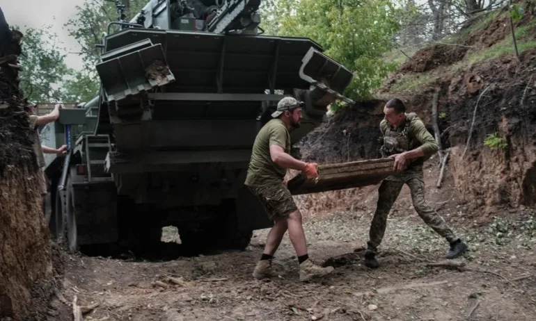Русия атакува Украйна със 157 дрона и две ракети, има жертви и десетки ранени - Tribune.bg