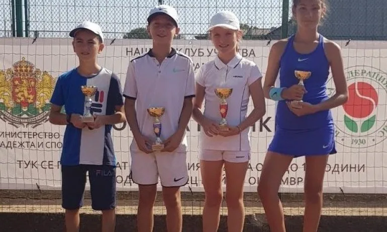 Руси Георгиев и Рая Стайкова триумфираха на регионално до 12 г. в Свиленград - Tribune.bg