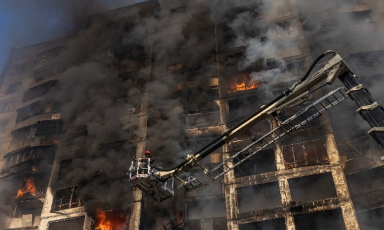 23-ти ден от инвазията в Украйна: Въздушно нападение срещу летището на Лвов - Tribune.bg