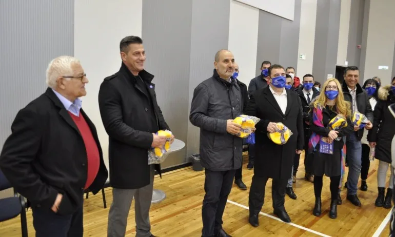 Цветанов ще настоява за двойно повече часове по физическо в училище - Tribune.bg