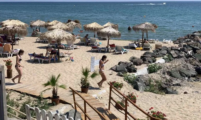 Горещо, с температури до 37 градуса - Tribune.bg