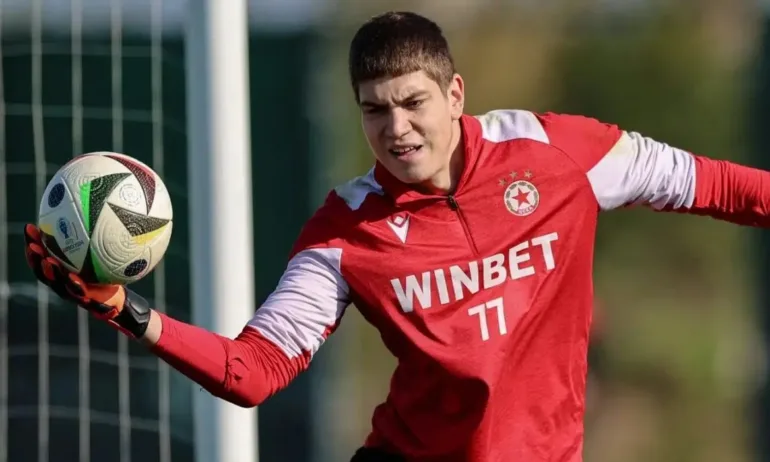 Лапухов свали шината, тренировката на ЦСКА не мина без Бербатов - Tribune.bg