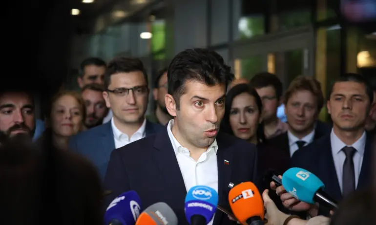Кирил Петков от чужбина: Няма да успеят опитите за ползване на неразрешени записи за институционален хаос - Tribune.bg