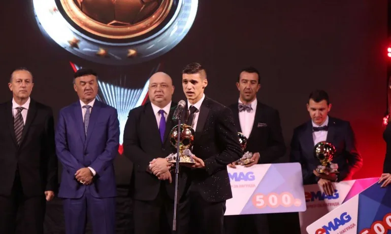 Пълни резултати от анкетата за Футболист на годината - Tribune.bg