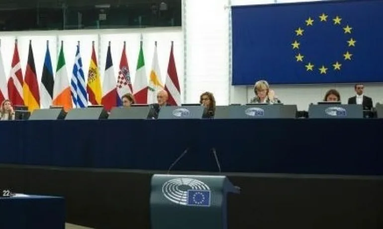 ЕП предупреди Румъния, анализатори очакват и санкции - Tribune.bg