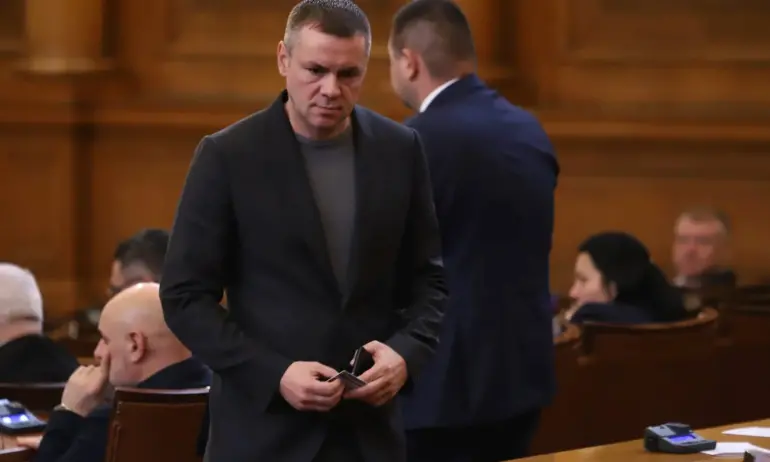 Хазарта се извини, че се е заблудил за Радев: Отчитам го като моя лична вина - Tribune.bg