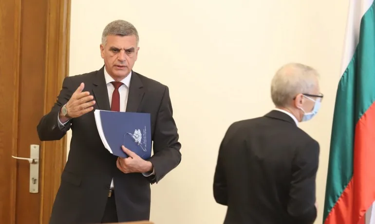 Два или повече университета да обучават студенти и да им издават съвместни дипломи, предлага служебният кабинет - Tribune.bg