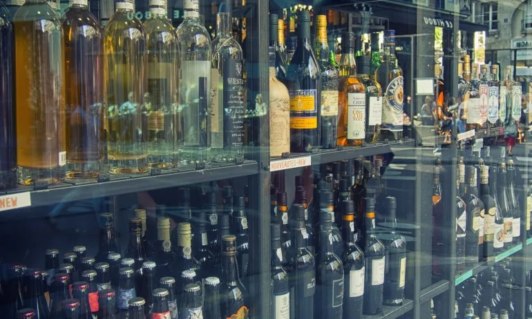 Изненада: Бизнесът, който работи с акцизни стоки, не знае за смяната на бандеролите от догодина - Tribune.bg