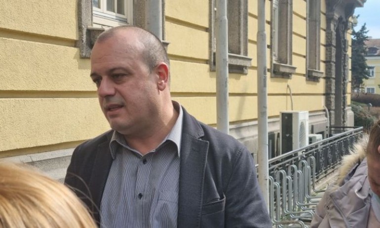 Проданов: Три месеца помощ към украинските бежанци стигат, да излязат на пазара на труда - Tribune.bg