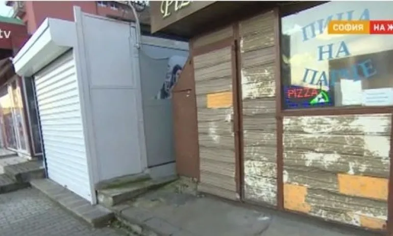 Спират тока на павилиони около бул. Иван Гешов след трагичния инцидент с 16-годишното момче - Tribune.bg