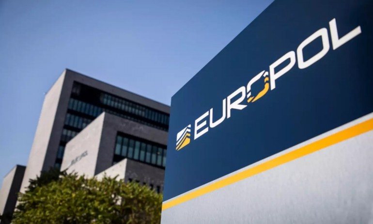 Десетки арестувани при наркоакция на Европол в 6 европейски държави - Tribune.bg
