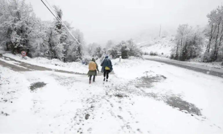 Температурни аномалии в Европа - в Кипър жега, в Испания сняг - Tribune.bg