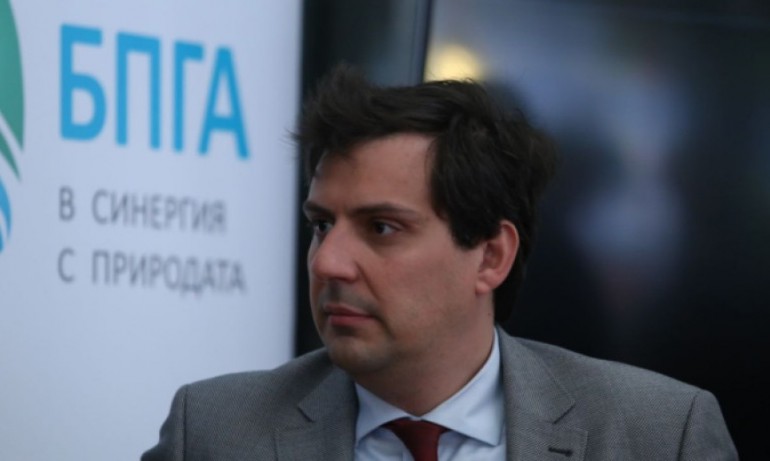 Светослав Бенчев: Горивата ще поскъпнат с още 7-8 ст. на литър - Tribune.bg