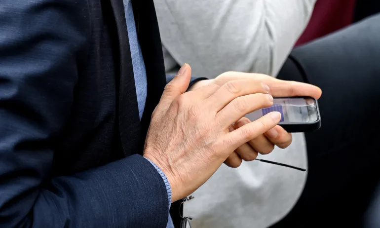 Потребителска организация пусна образец на жалба срещу телекомите, които вдигат цените - Tribune.bg